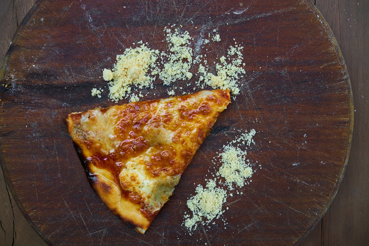 pizza macro cheese free photo