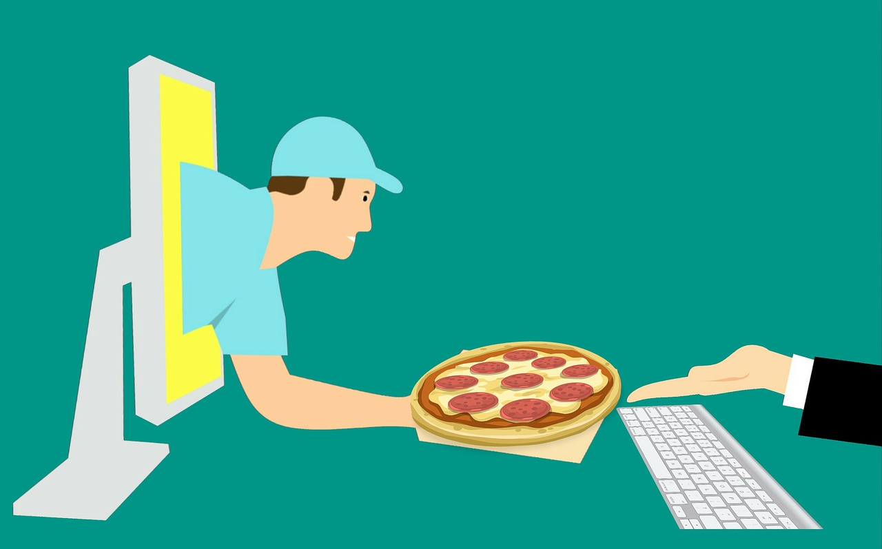 pizza  courier  online free photo