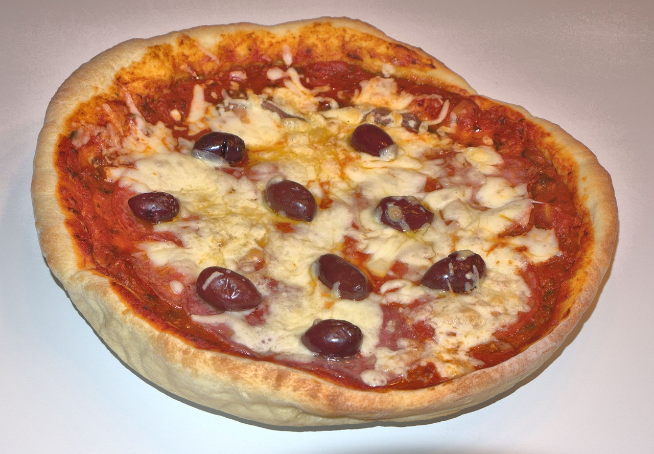 pizza pie olives free photo