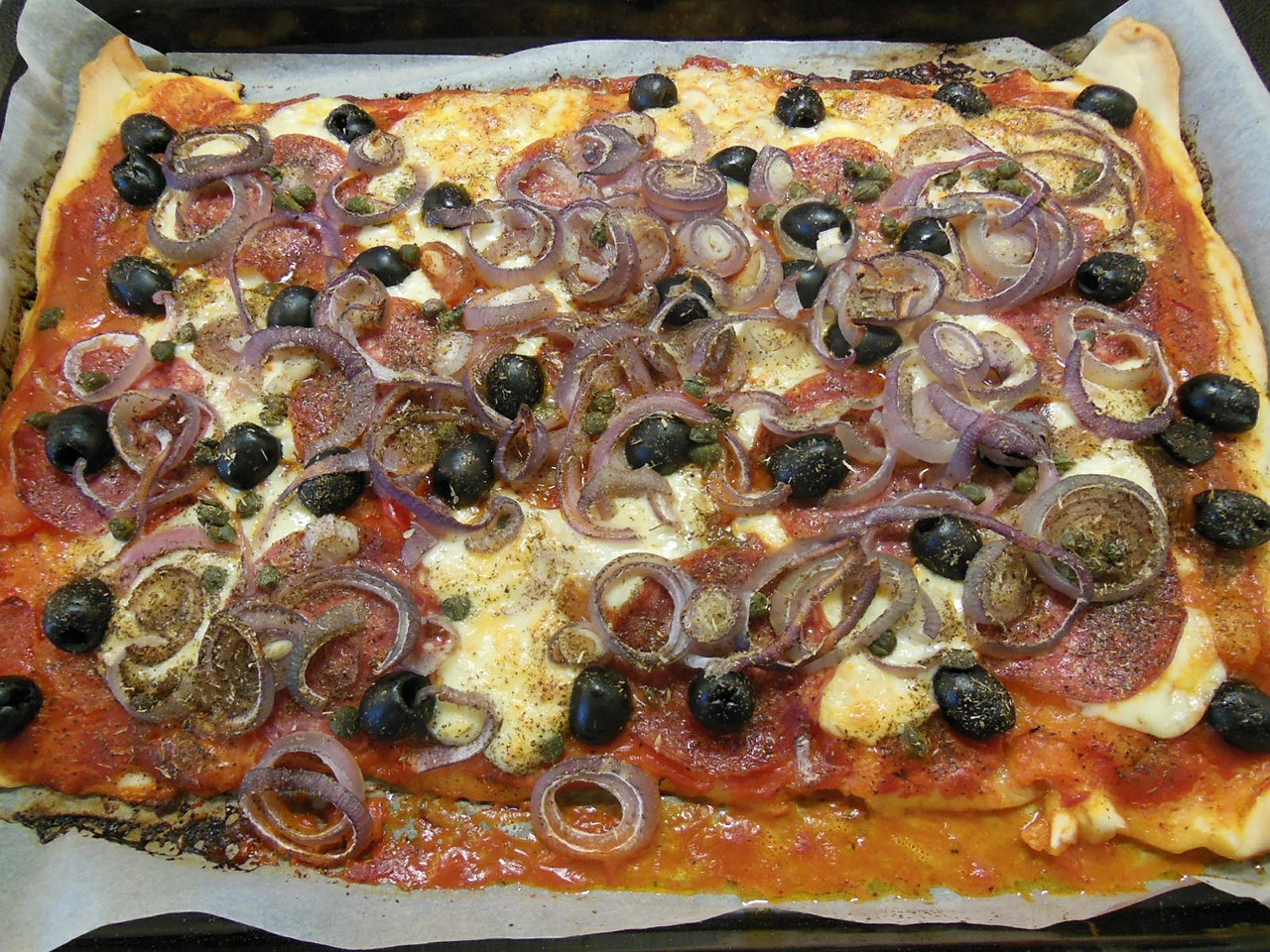 pizza olives pizza topping free photo
