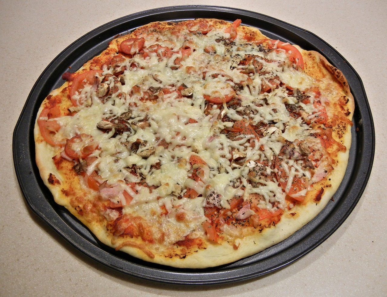 pizza pepperoni tomato free photo