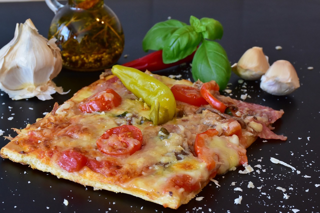 pizza pizza topping tomatoes free photo