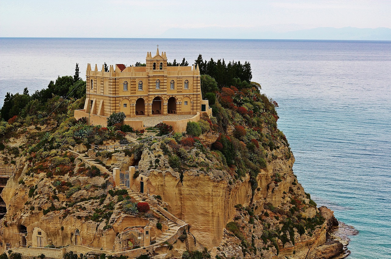 pizzo  tropea  calabria free photo