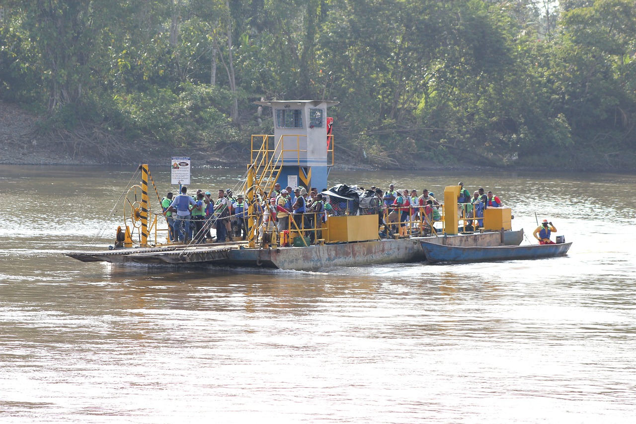 planchon river transport free photo