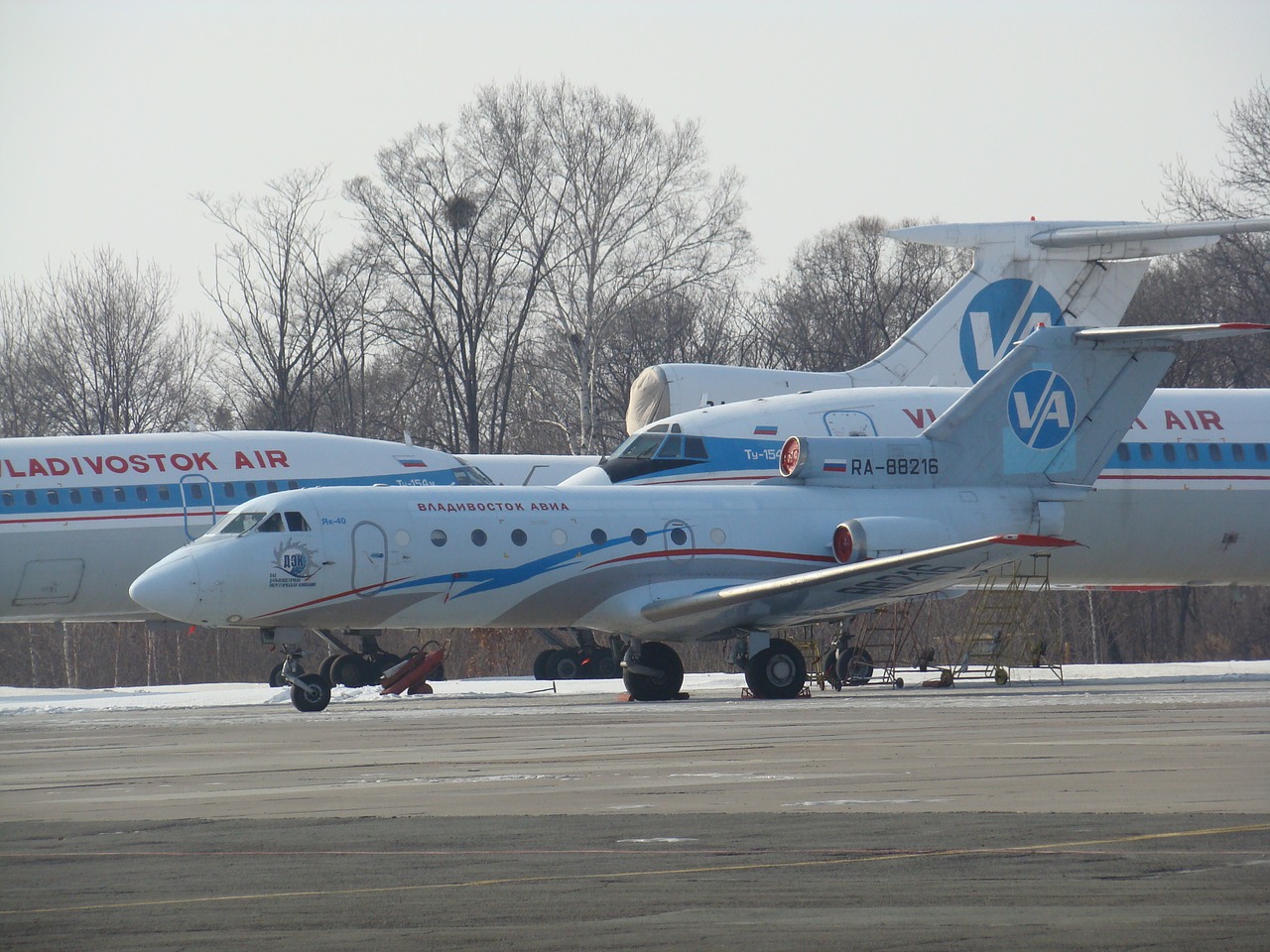 plane airplanes aircraft free photo