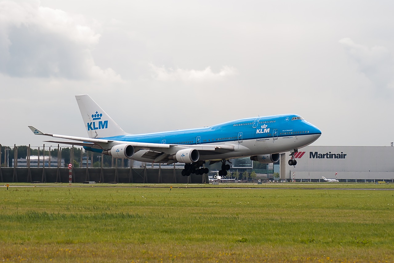 plane countries airport free photo