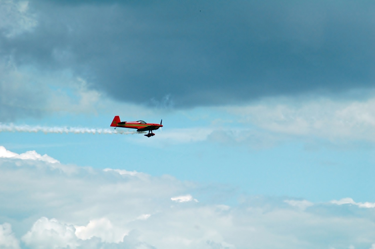 plane aircraft the dome of the sky free photo