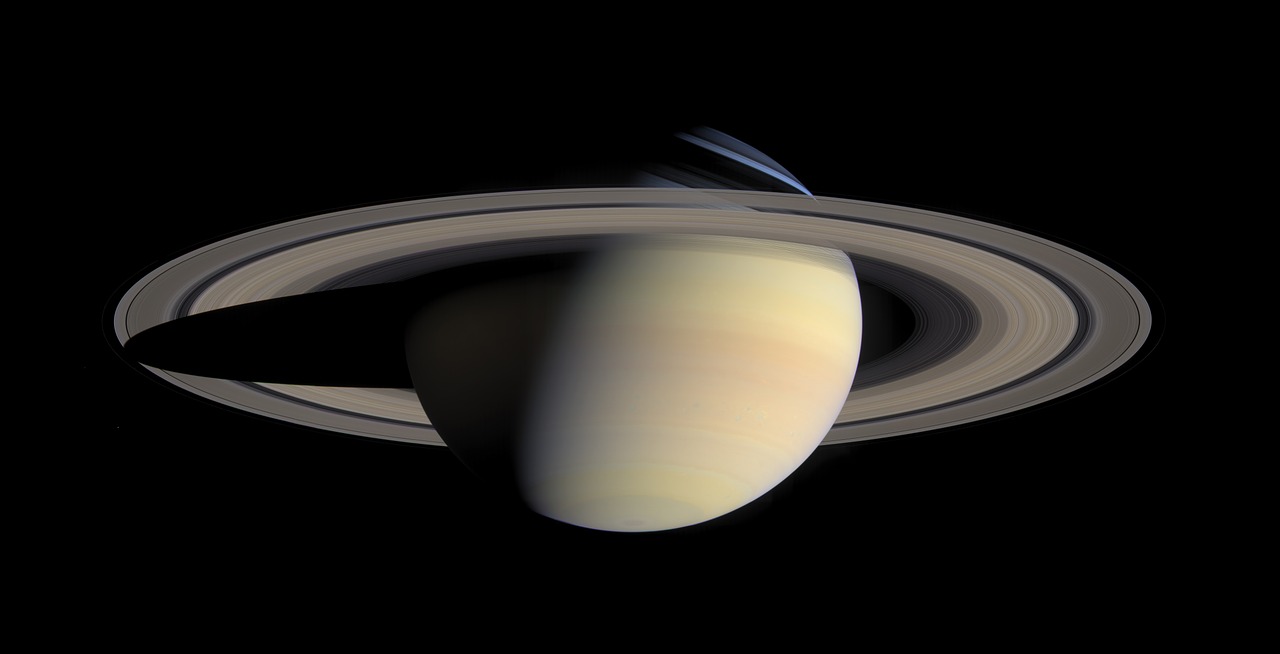 planet saturn saturn's rings free photo