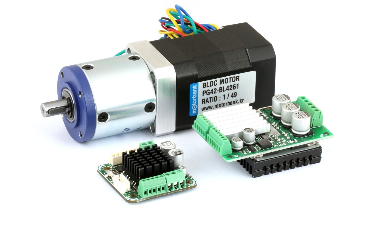 planetary gear bldc motor  bldc controller  bldc driver free photo