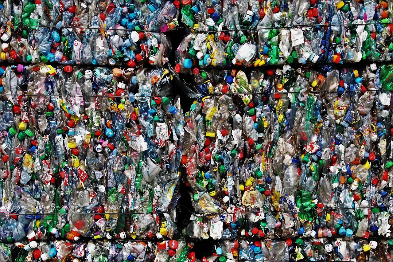 plastic  processing  waste free photo