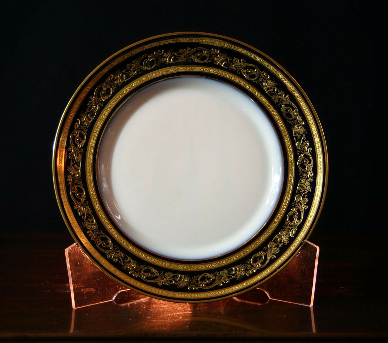 plate saucer dish free photo