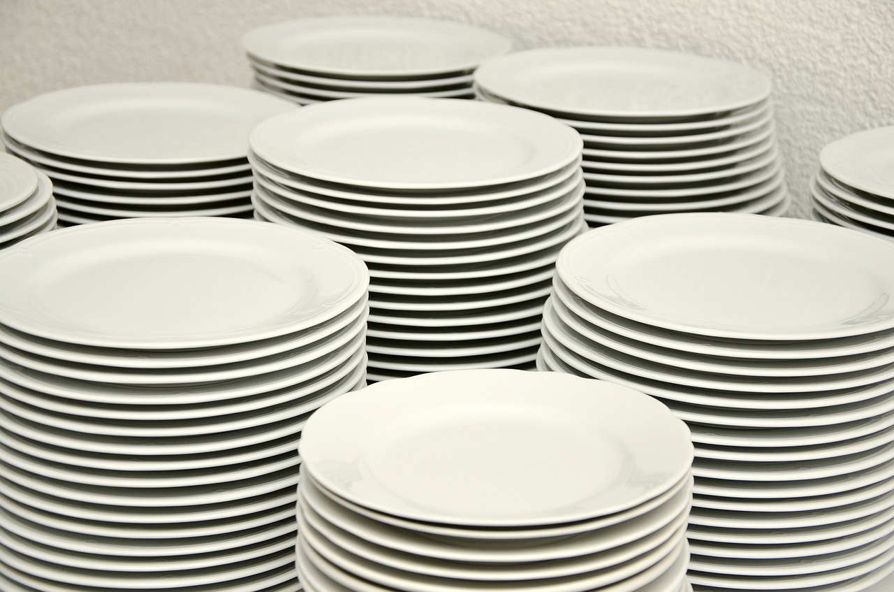 plate stack terller stack free photo