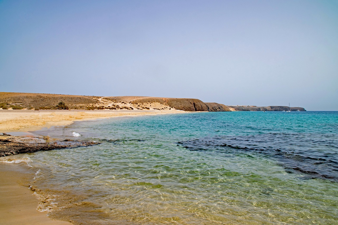 playa mujeres lanzarote canary islands free photo