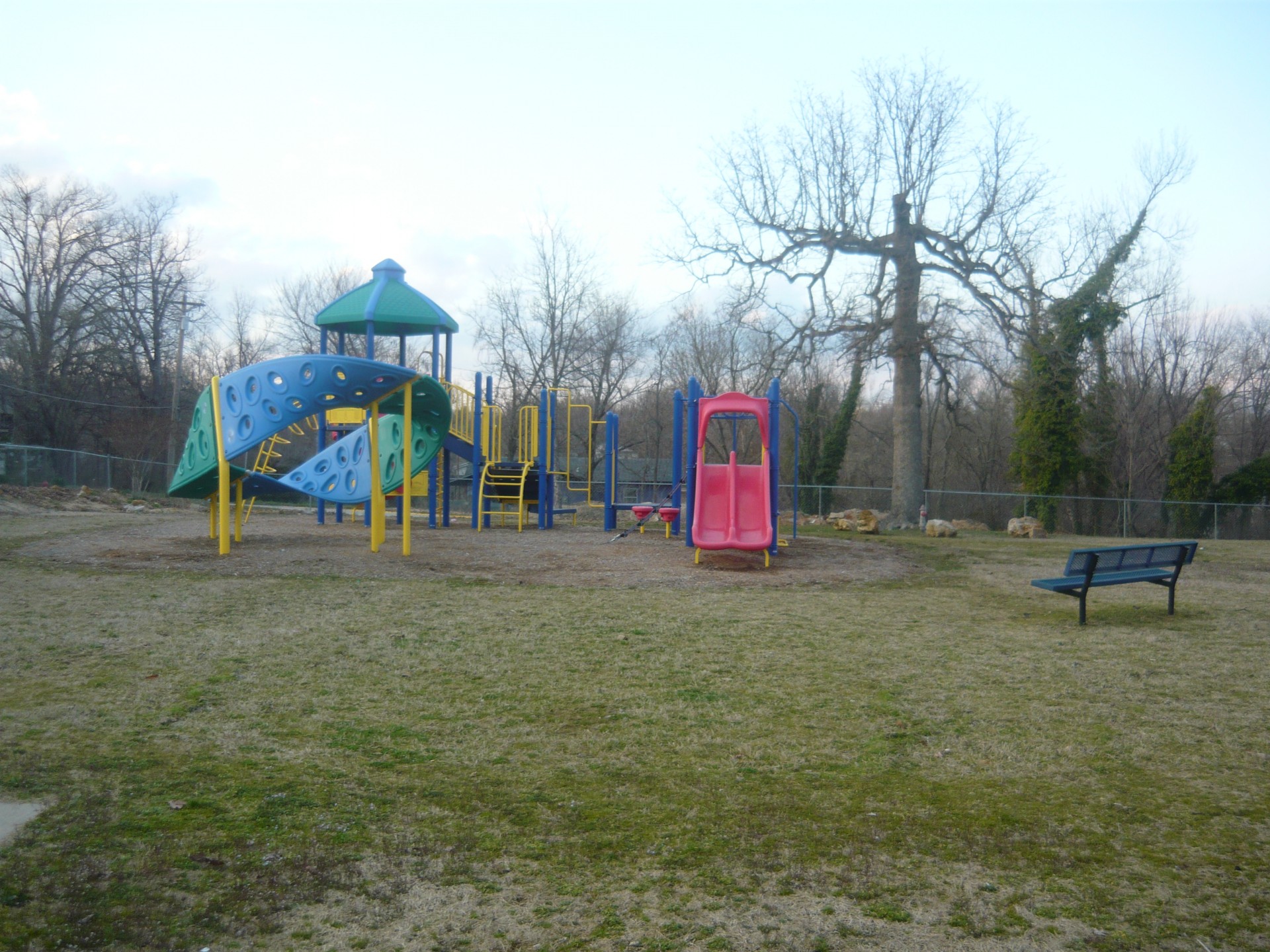 whitely park playground park free photo