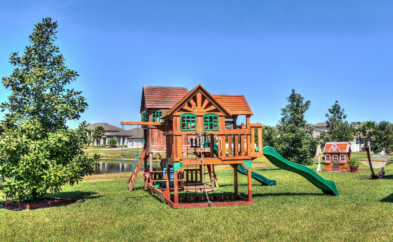 playground treehouse florida free photo