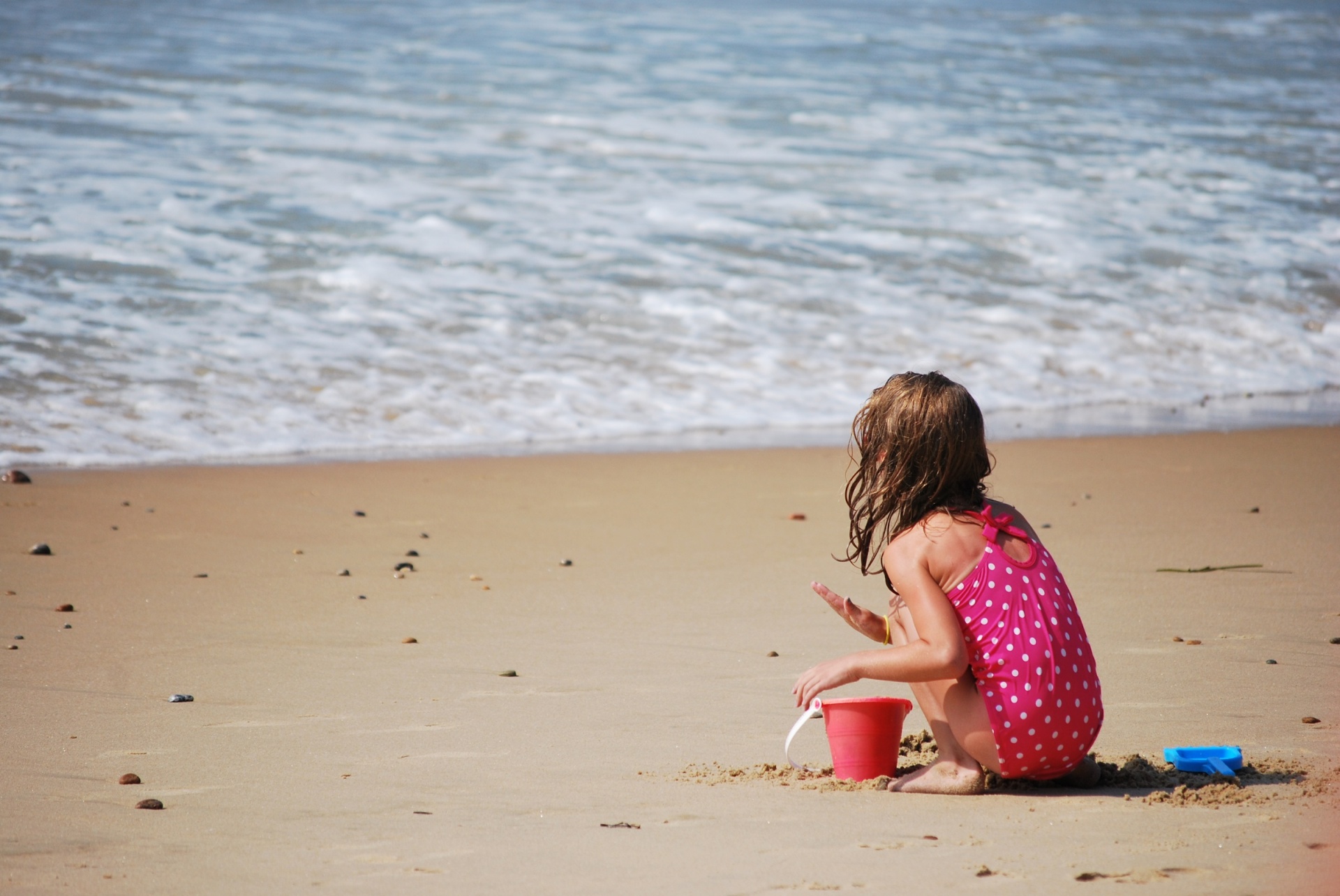 beach child playing free photo