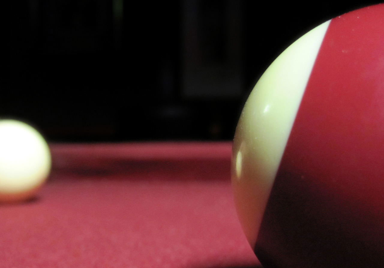 pool table red free photo