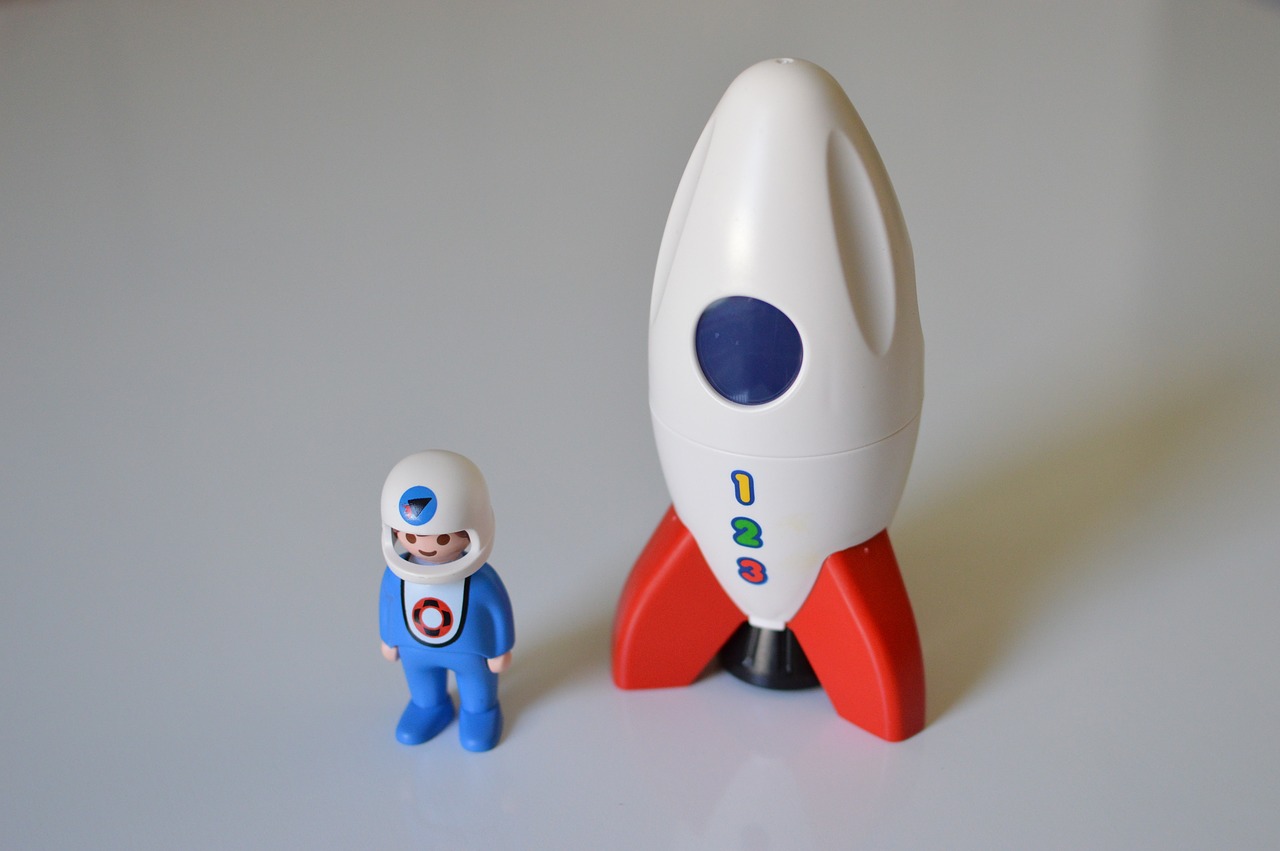 playmobil toy astronaut free photo