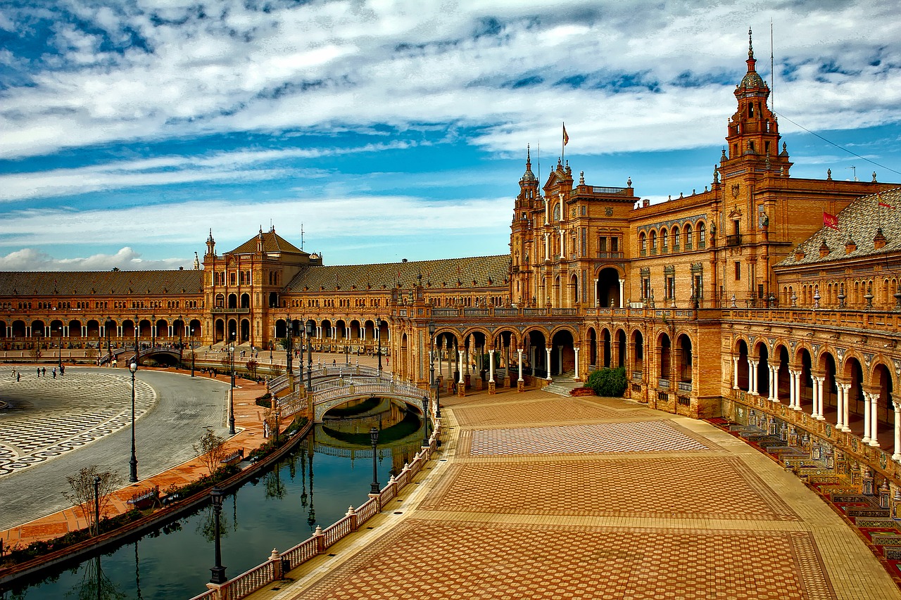 plaza espana seville spain free photo