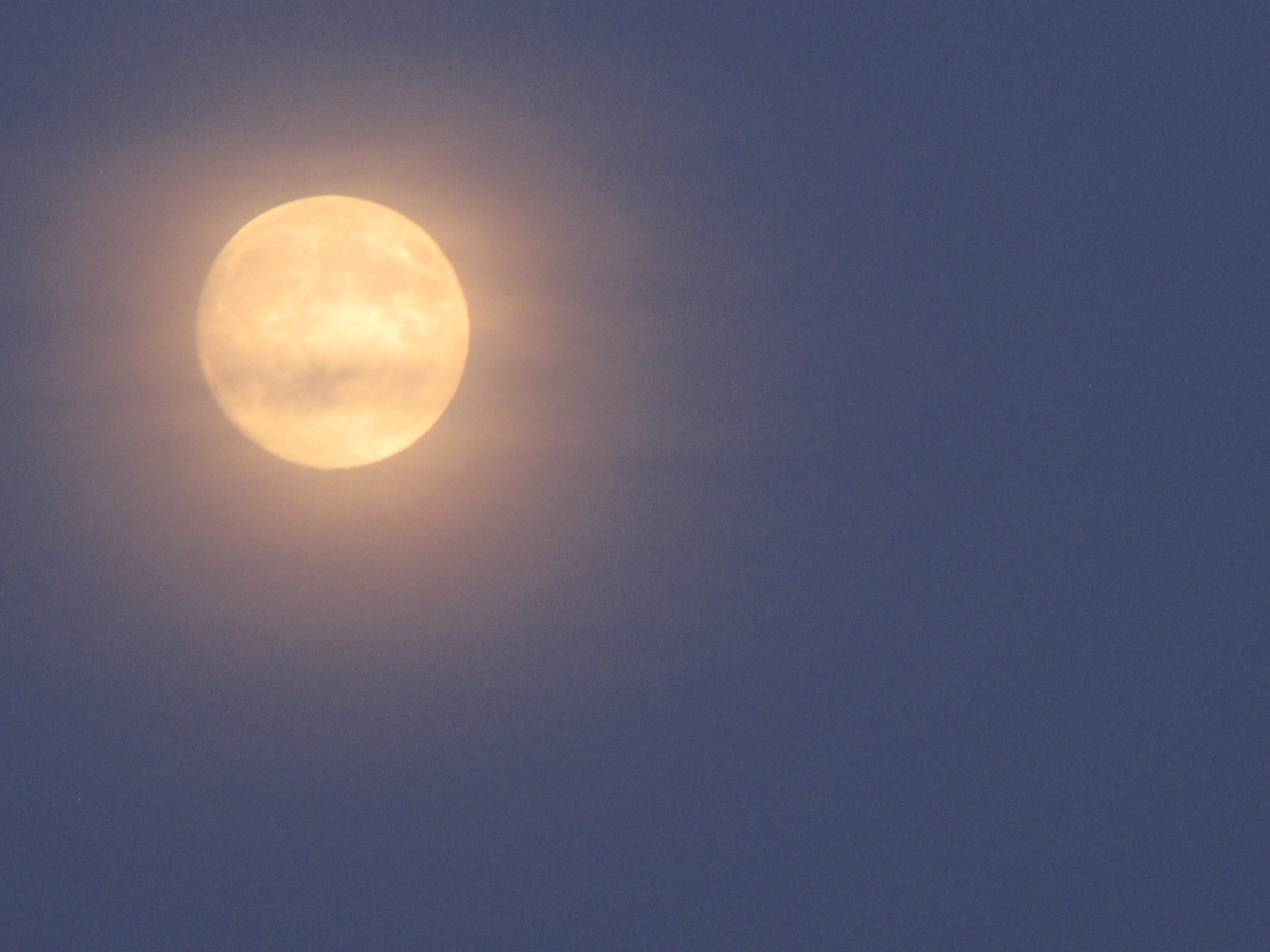 full moon sky cloud free photo