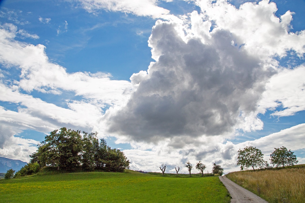 plöschen mountain nature clouds free photo