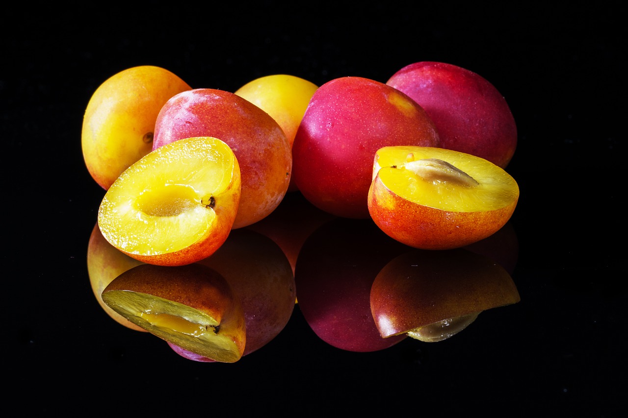 plum  fruit  tasty free photo
