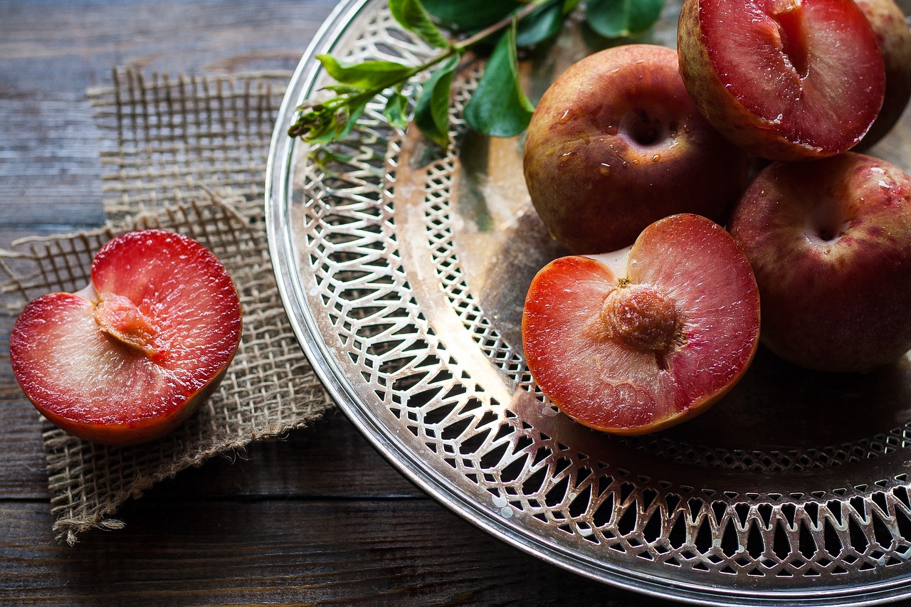 plums ripe healthy free photo