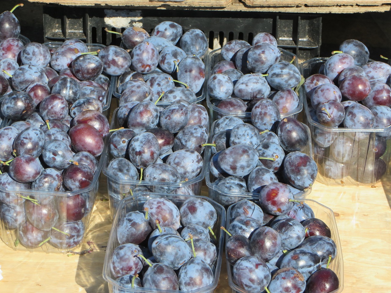 plums market stall fruit free photo