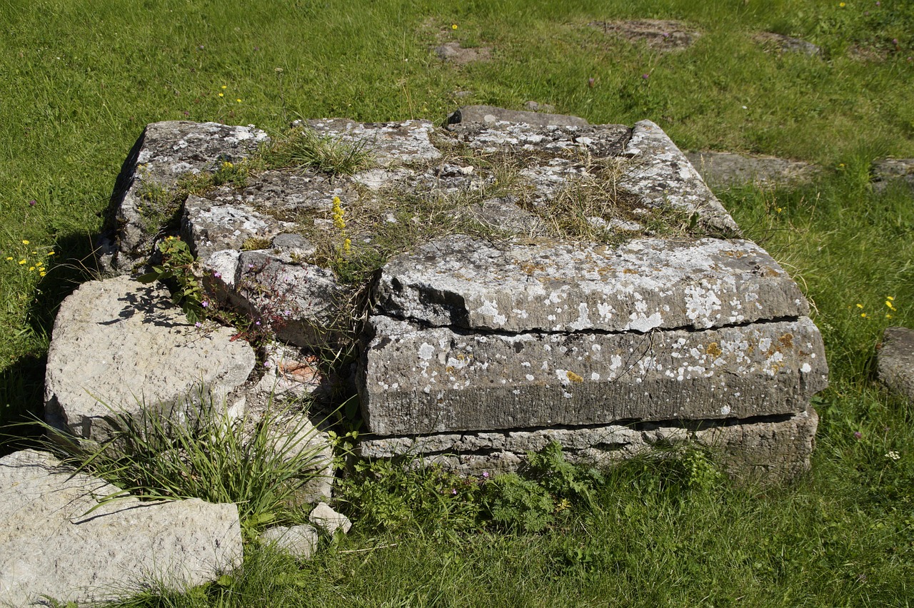 podium old weathered free photo