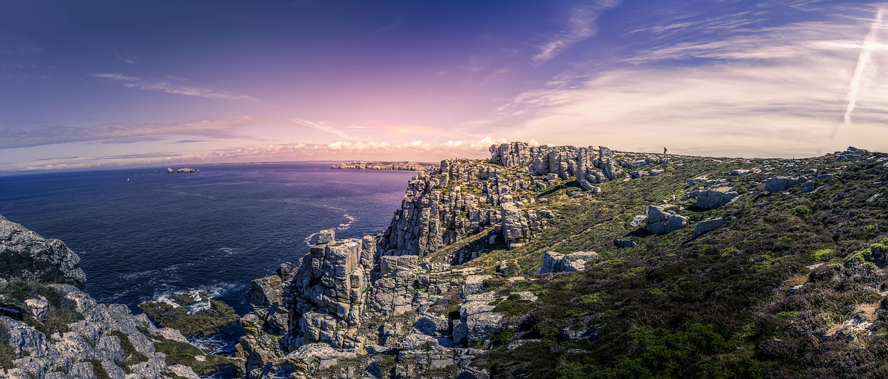 pointe de penhir  finistère  brittany free photo