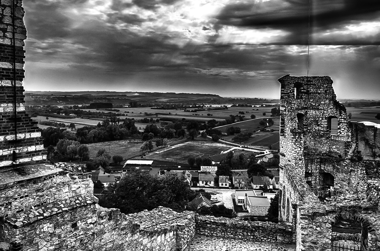 poland janowiec castle free photo