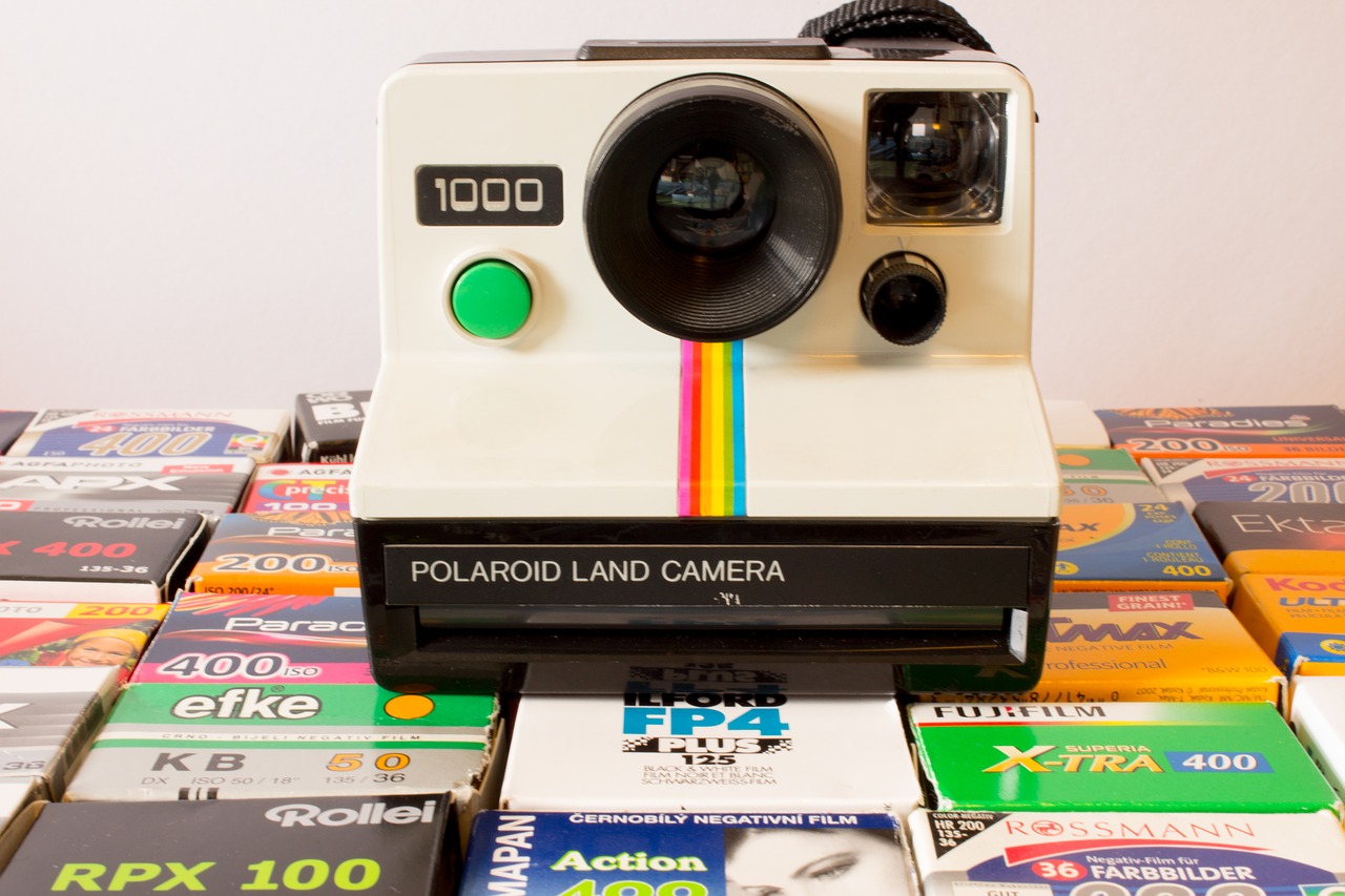 polaroid camera analog free photo