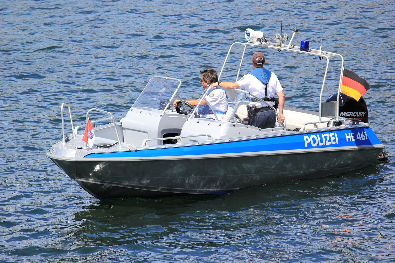 police water protection police edersee free photo