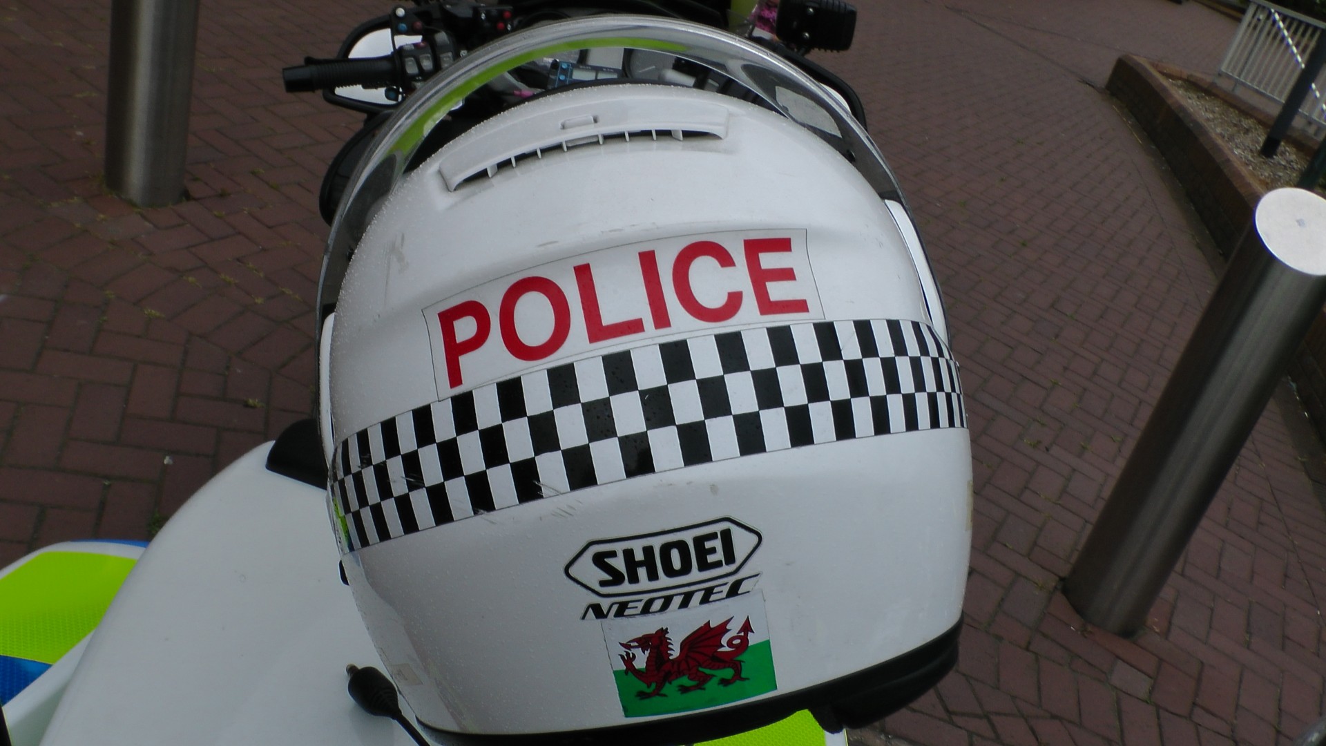 police motorcyclist helmet shoei police free photo