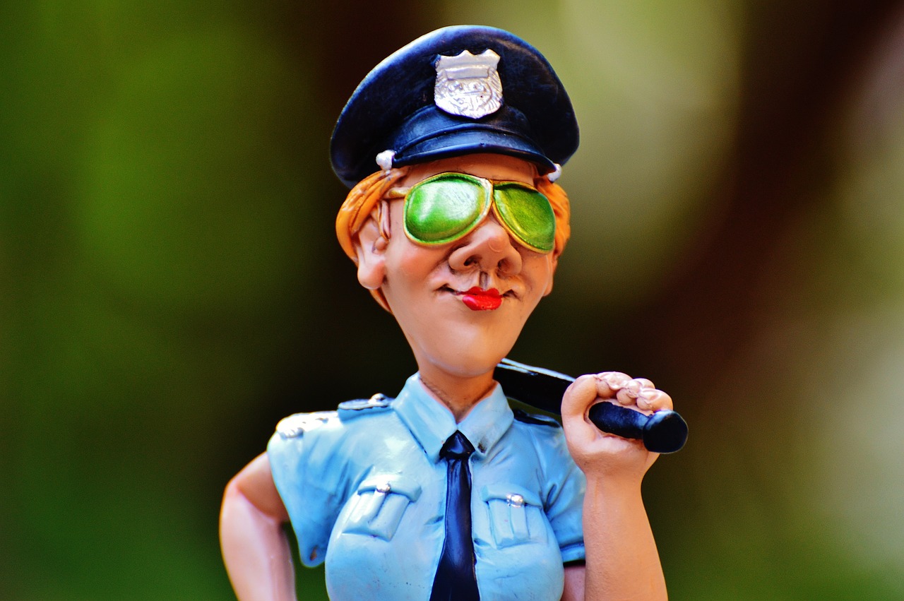 policewoman funny figure free photo
