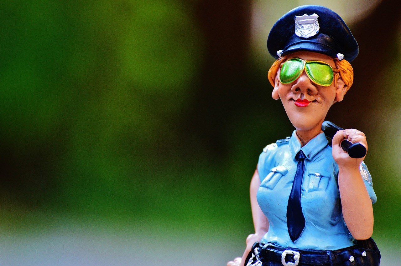 Policewoman,funny,figure,police,free pictures - free image from 
