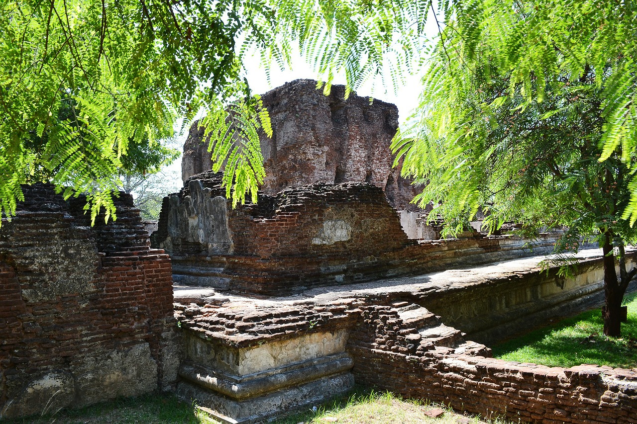 polonnaruwa ancient ruins ancient free photo