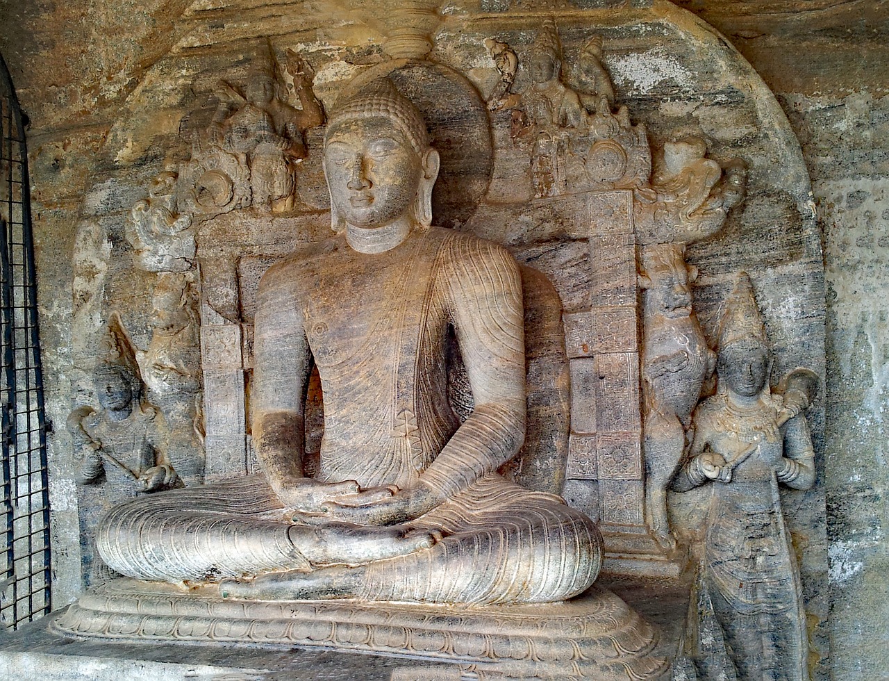 polonnaruwa sri lanka buddha free photo