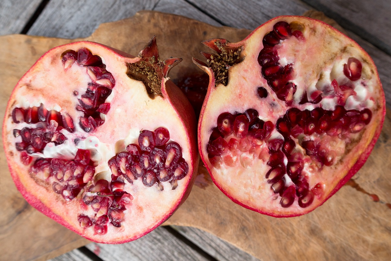 pomegranate red fruit free photo