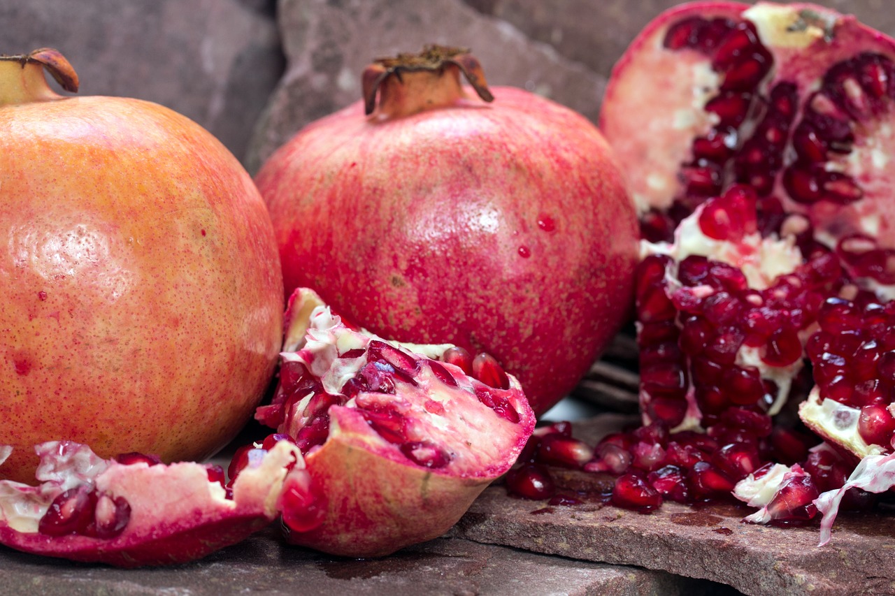 pomegranate fruit cores free photo