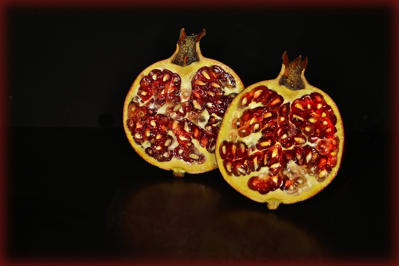 pomegranate fruit urapfel free photo