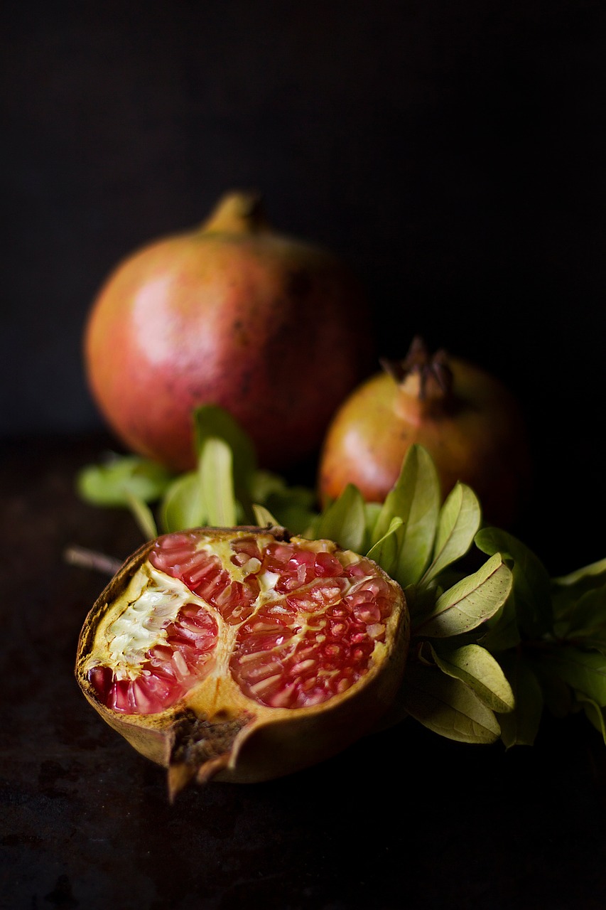 pomegranate fruit food free photo