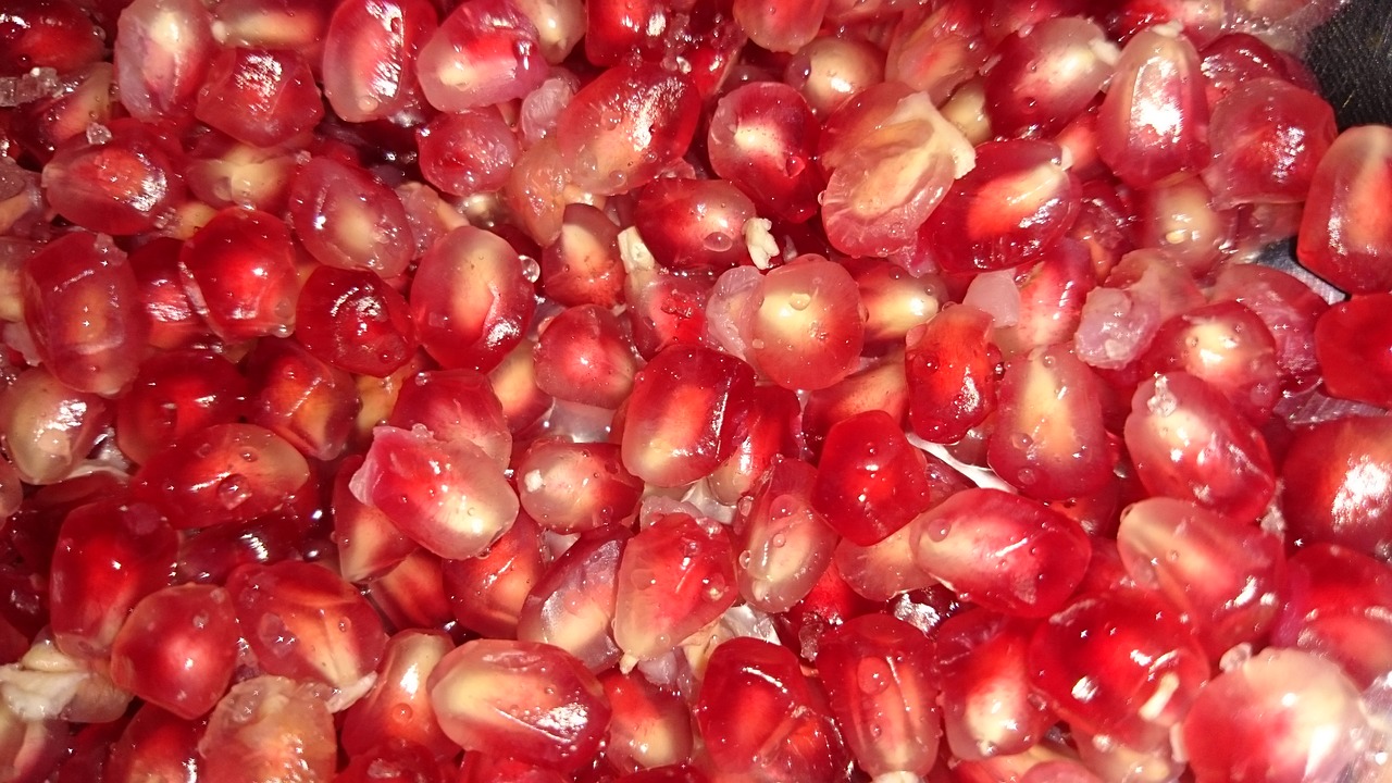 pomegranate fresh fruit free photo