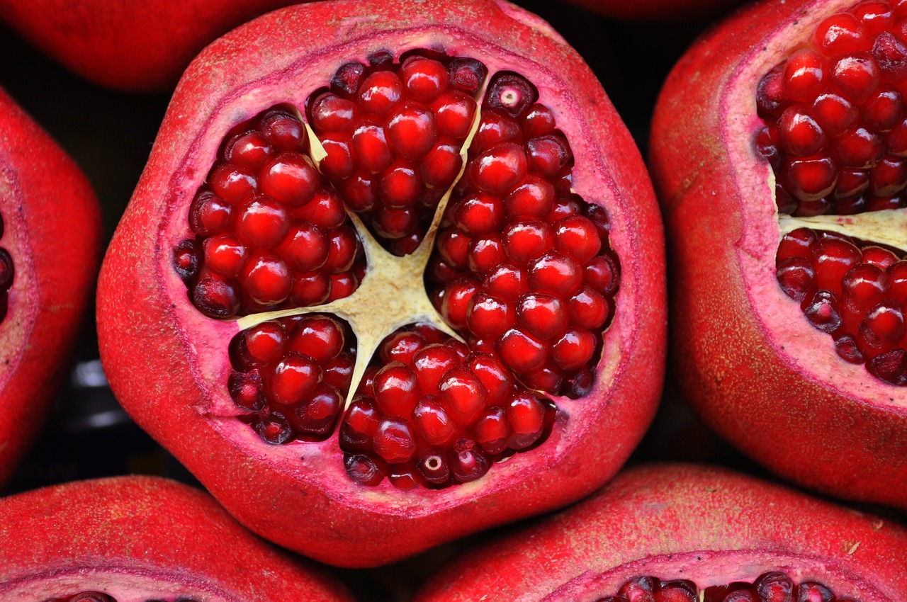 pomegranate  exotic fruit  fruit free photo
