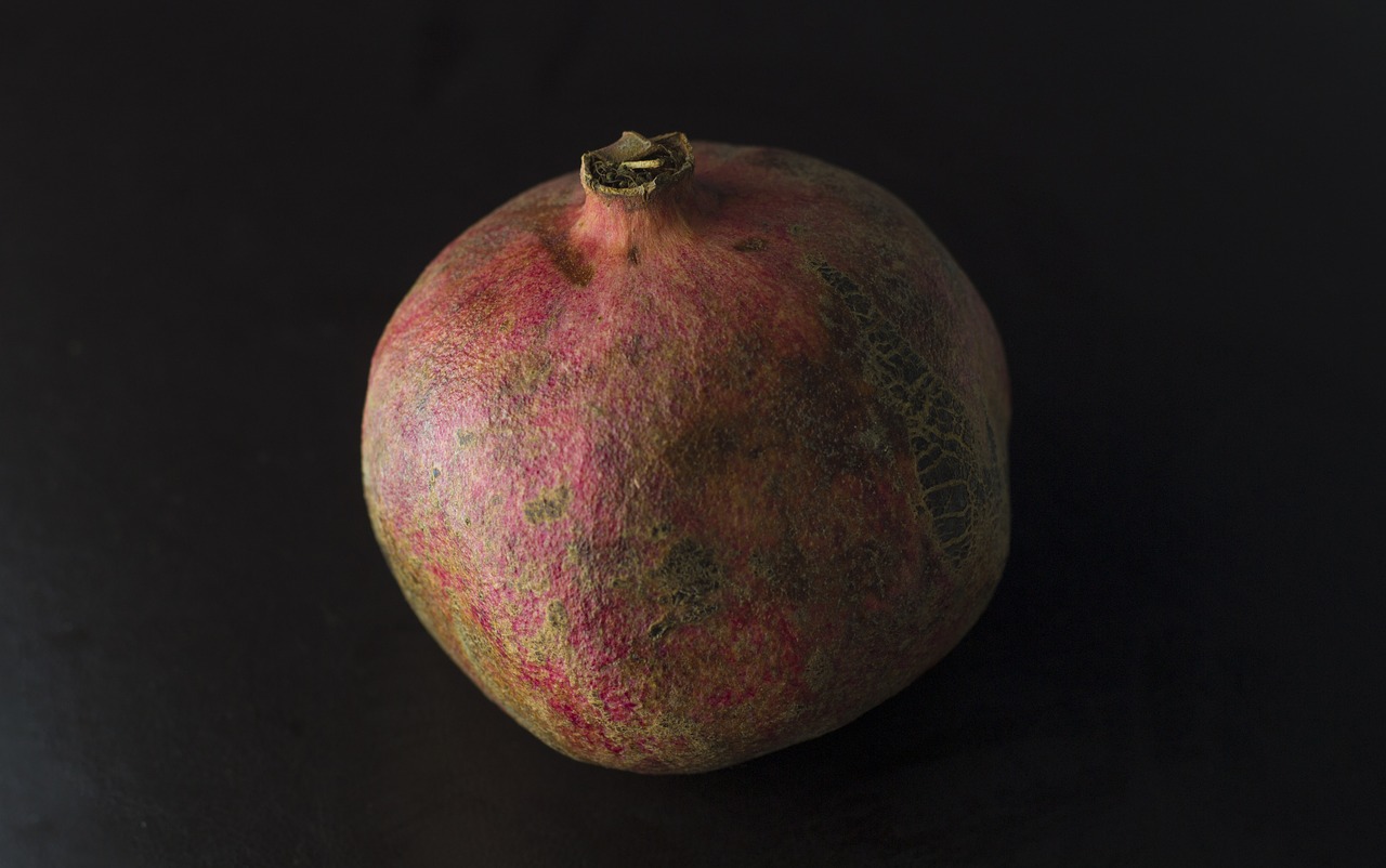 pomegranate  fruit  healthy free photo