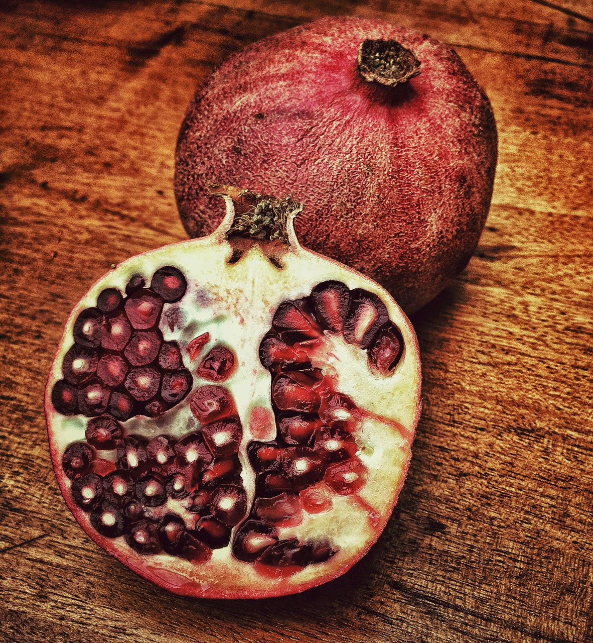 pomegranate red fruit free photo