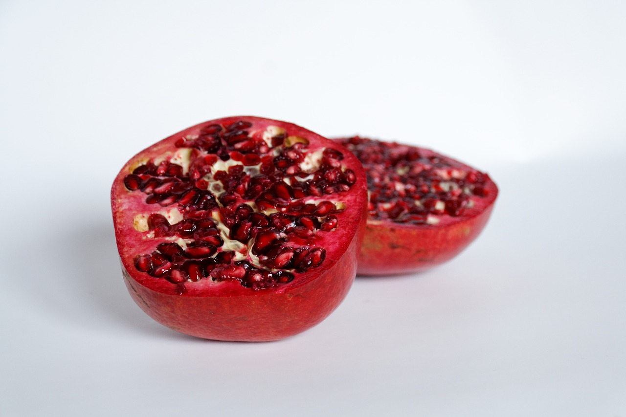 pomegranate fruit healthy free photo