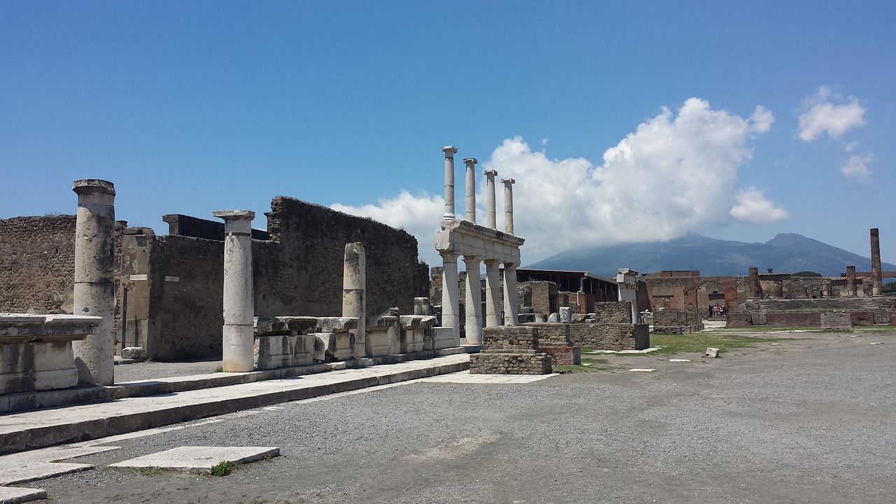 pompeii naples campania free photo
