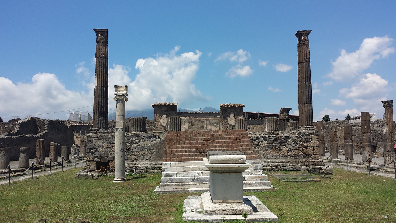 pompeii naples archaeology free photo