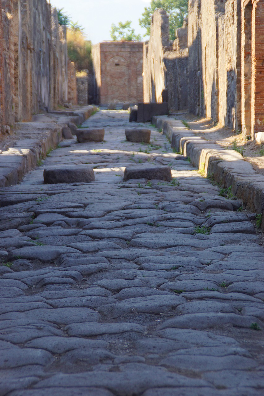 pompeii ruin antique free photo
